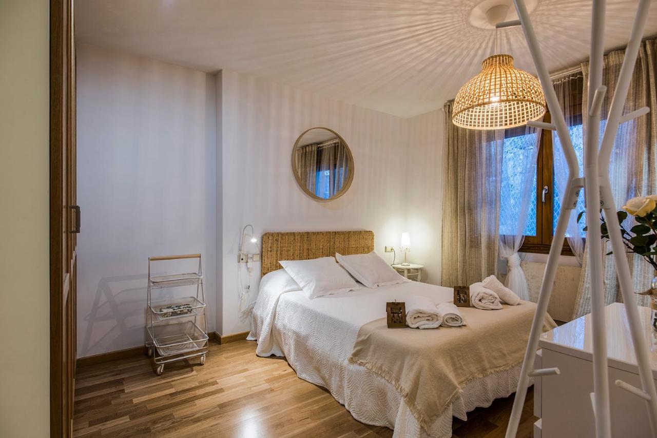 Apartamento Moira En Bielsaアパートメント エクステリア 写真